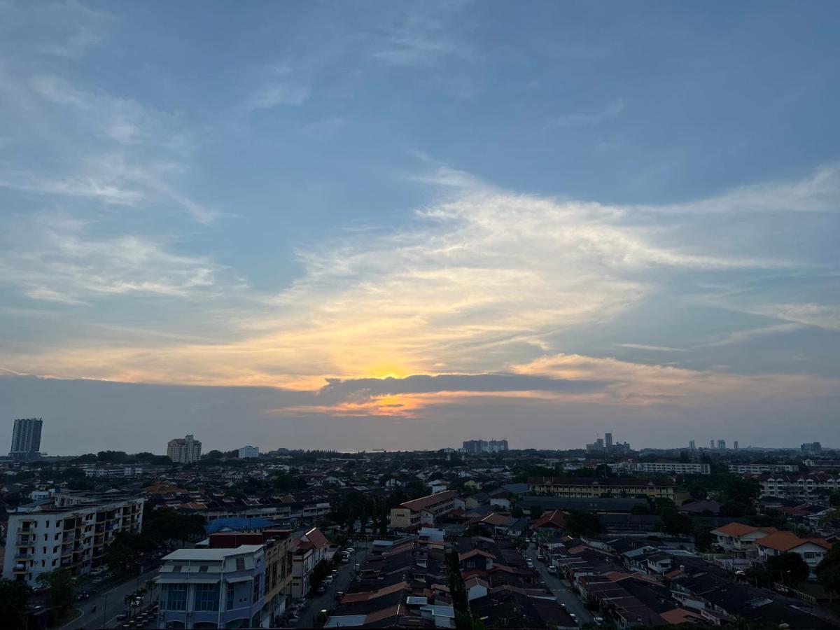 New!! Loving Night Novo 2Br 4-9Pax I Jonker I Netflix I Family Daire Malakka Dış mekan fotoğraf