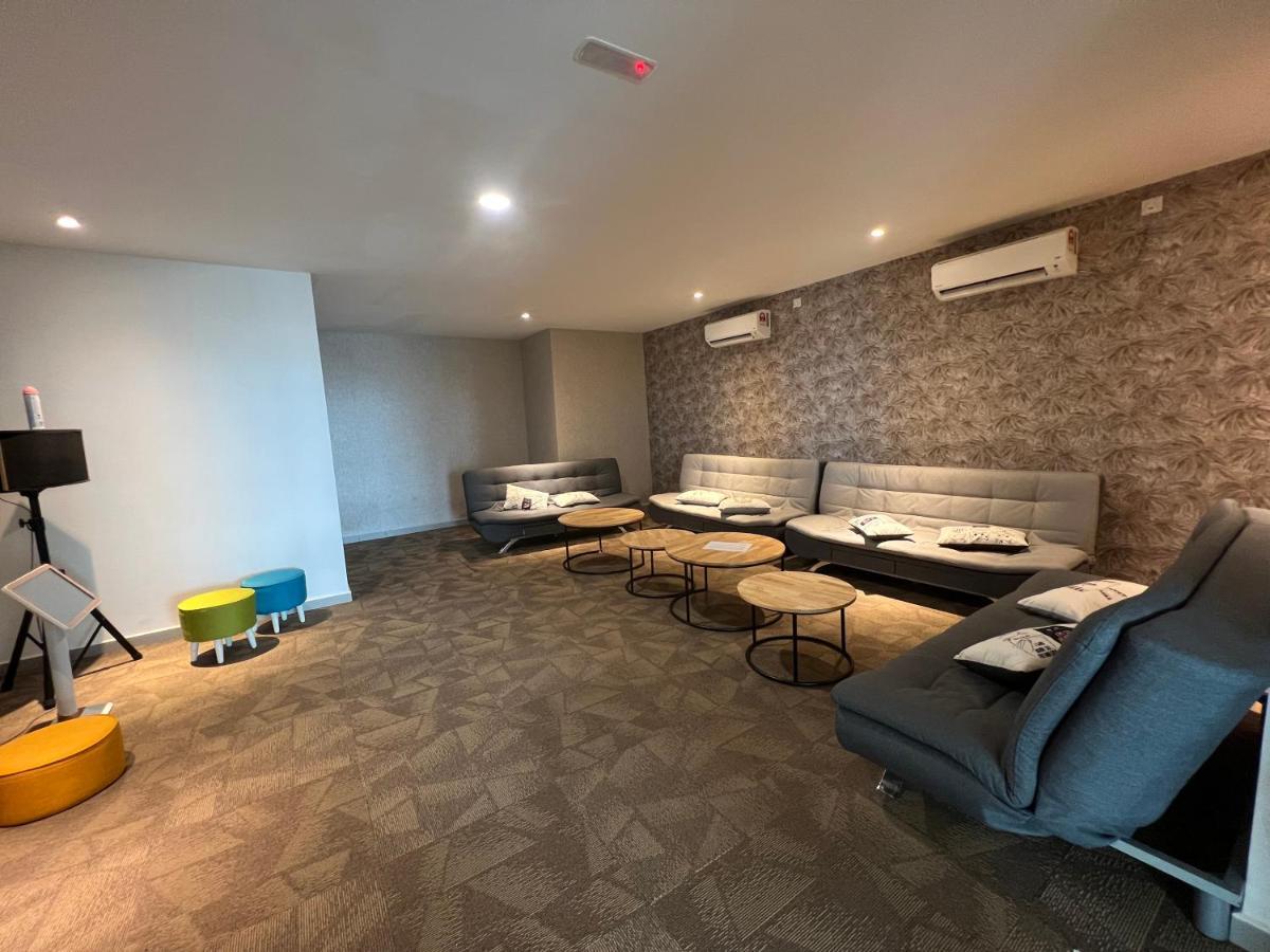 New!! Loving Night Novo 2Br 4-9Pax I Jonker I Netflix I Family Daire Malakka Dış mekan fotoğraf