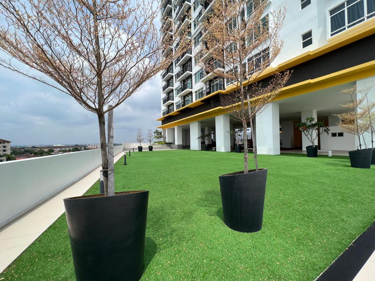 New!! Loving Night Novo 2Br 4-9Pax I Jonker I Netflix I Family Daire Malakka Dış mekan fotoğraf